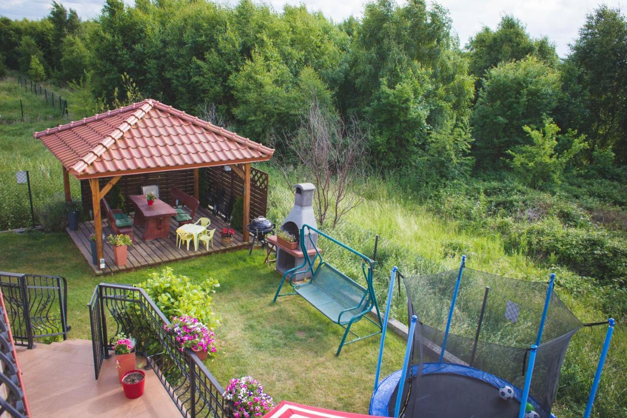 Ewa Pokoje Goscinne Mieroszyno Buitenkant foto